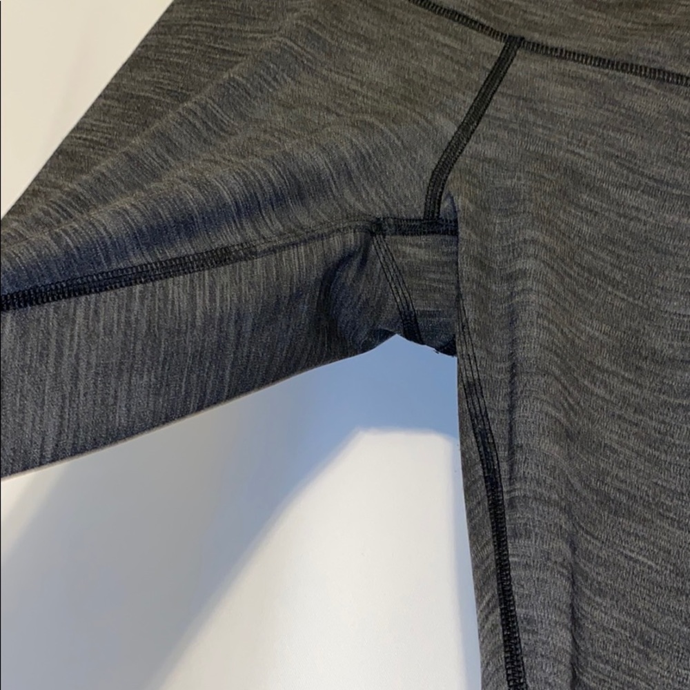 Lululemon Wunder Under 28” High Rise leggings - Picture 4 of 4